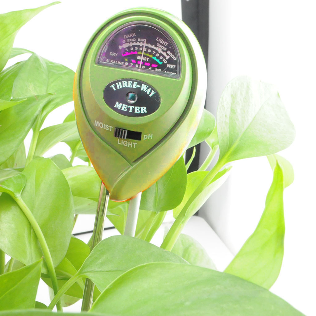 3-in-1 Soil Moisture/Light/pH Meter Garden Plants Tool Kit Test